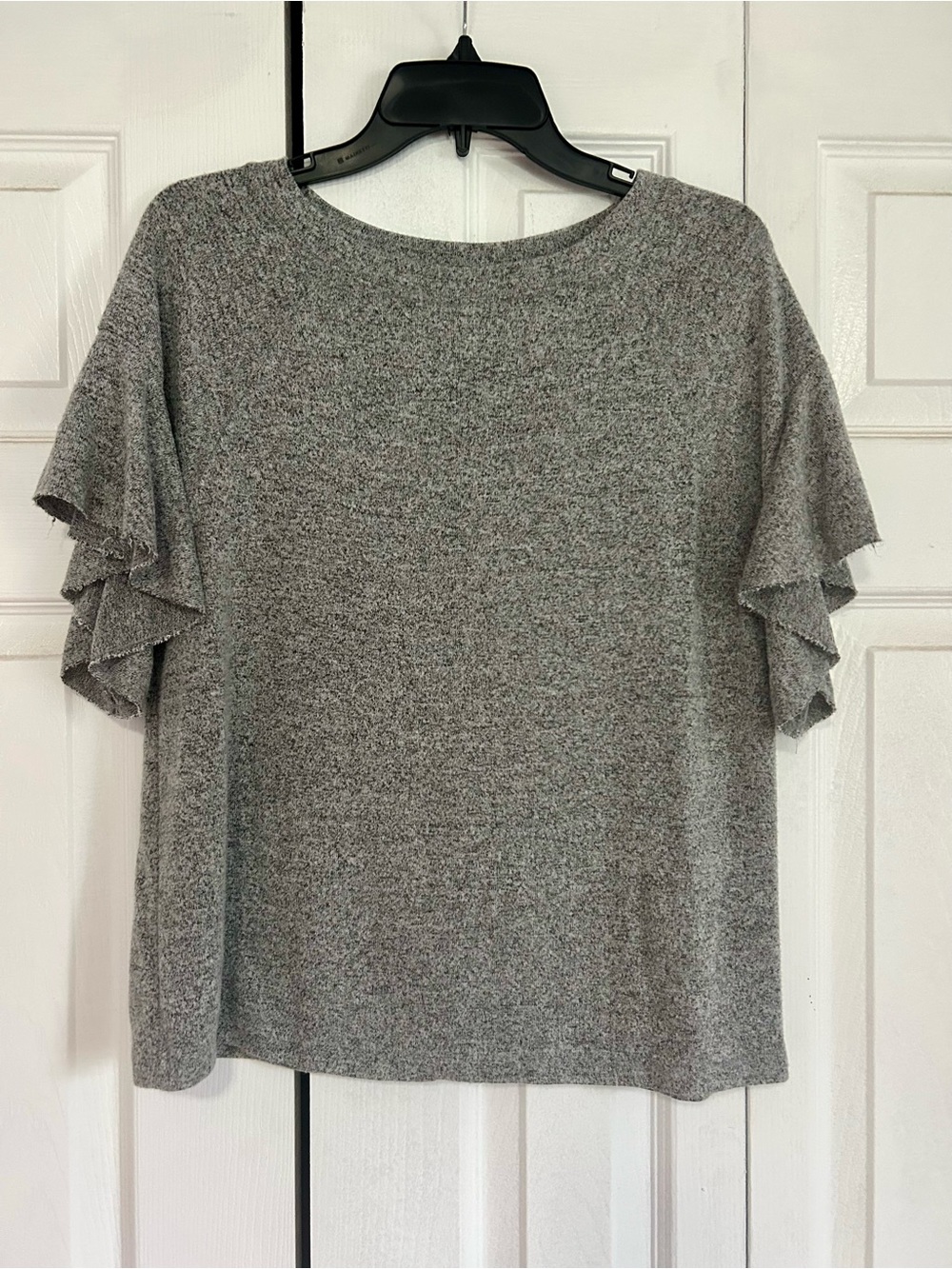 Abercrombie & Fitch Heather Gray Flutter Sleeve Top